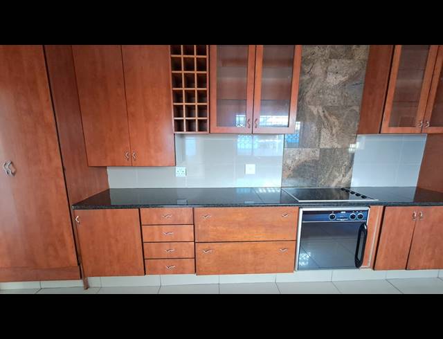 3 BEDROOM HOUSE FOR SALE IN VANDERBIJLPARK SE 6